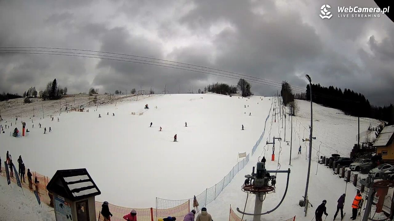 Wyciąg narciarski Wojtek - Zawoja Czatoża - 28 grudzień 2025, 11:23