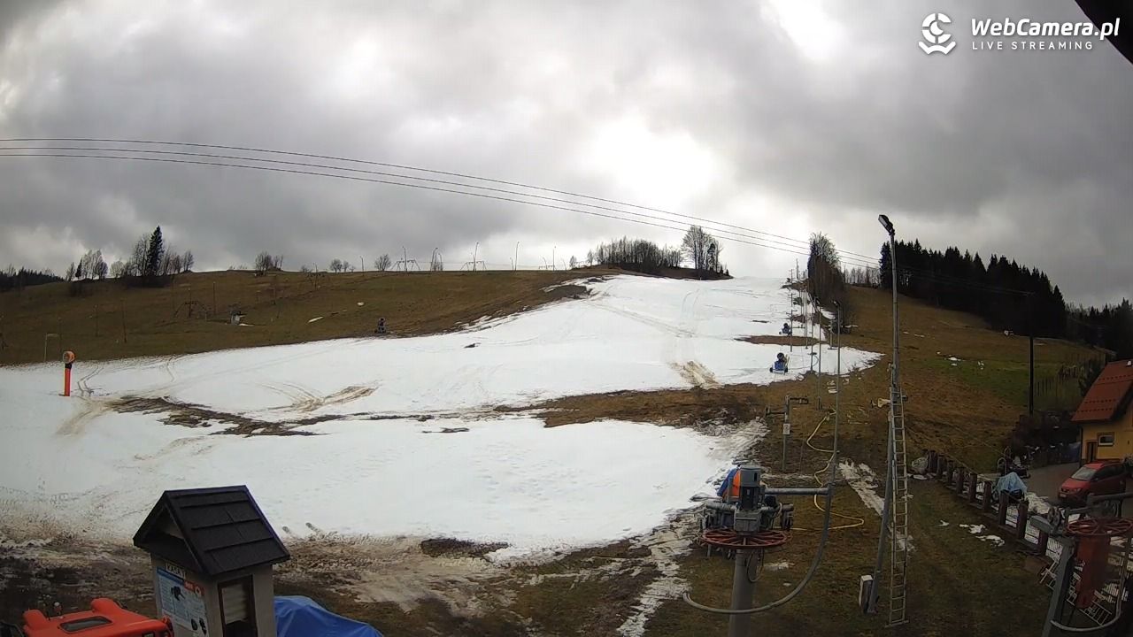 Wyciąg narciarski Wojtek - Zawoja Czatoża - 14 grudzień 2025, 11:34