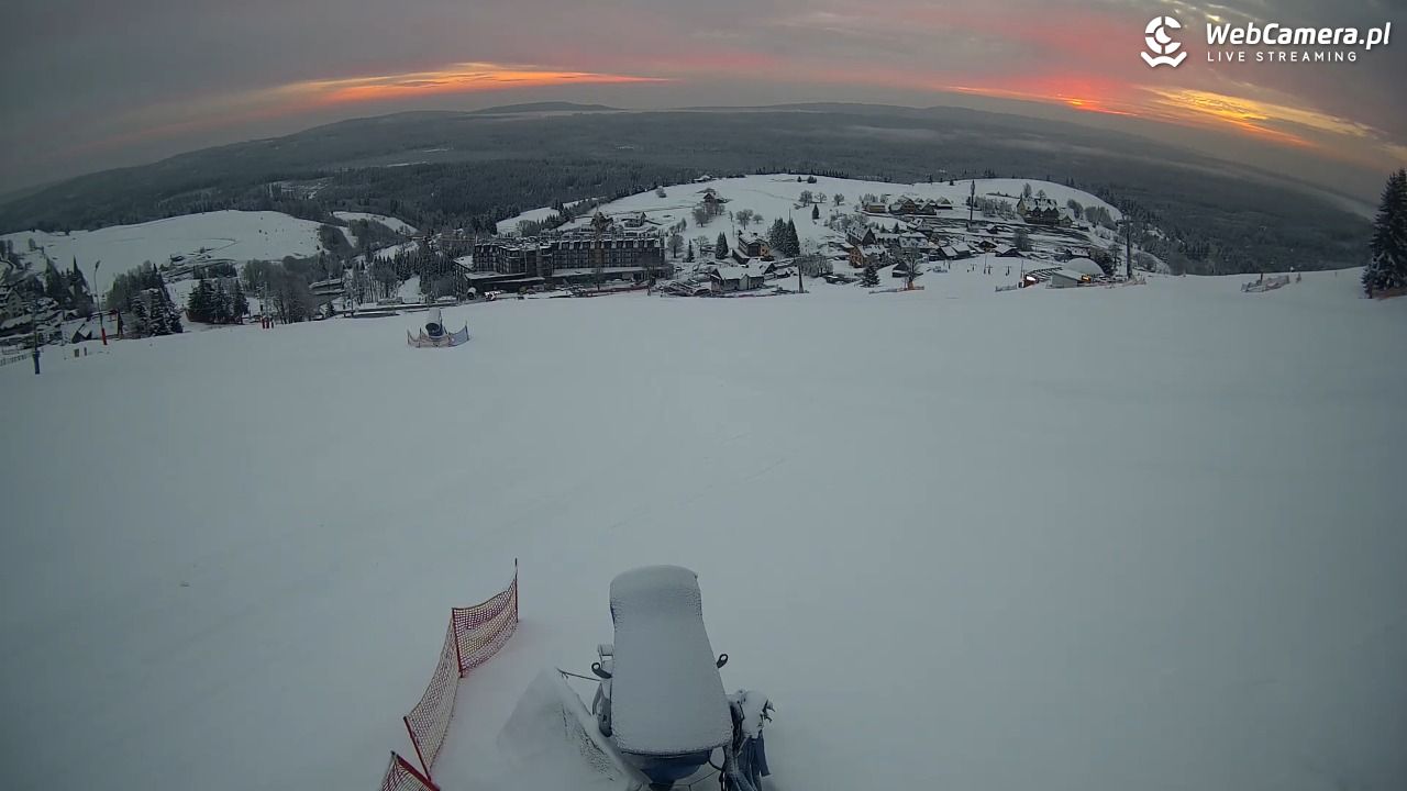 Zieleniec Sport Arena - budowa Infinity Ski&Spa - 14 marzec 2025, 06:08