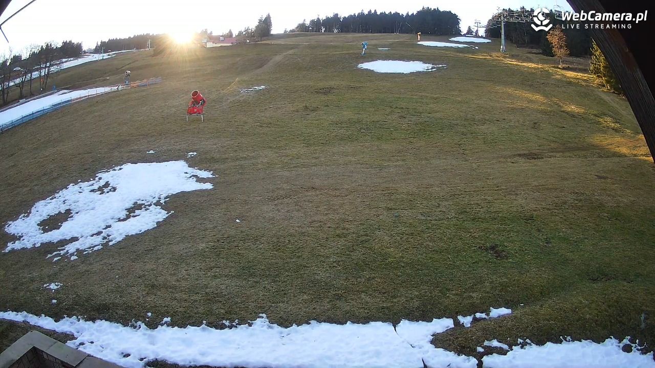 Zieleniec Sport Arena - Winterpol wyciąg W5 - 13 grudzień 2025, 13:36