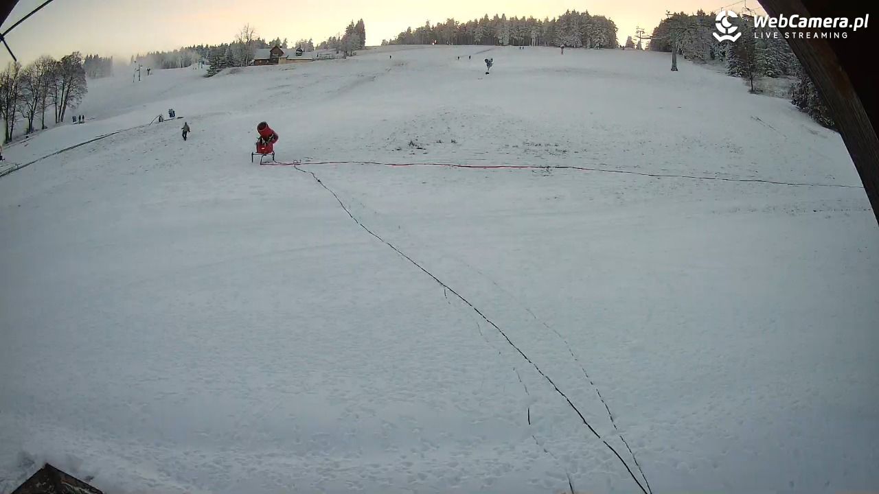 Zieleniec Sport Arena - Winterpol wyciąg W5 - 23 listopad 2025, 15:52