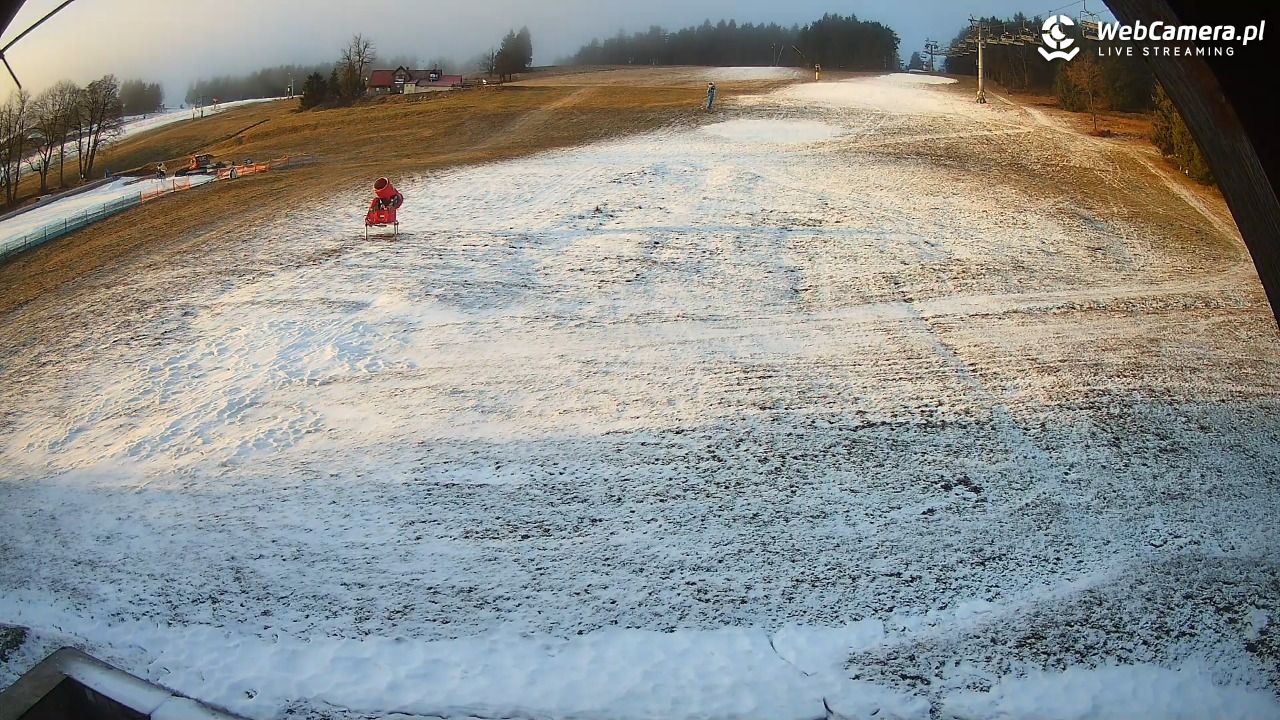 Zieleniec Sport Arena - Winterpol wyciąg W5 - 18 grudzień 2025, 08:15