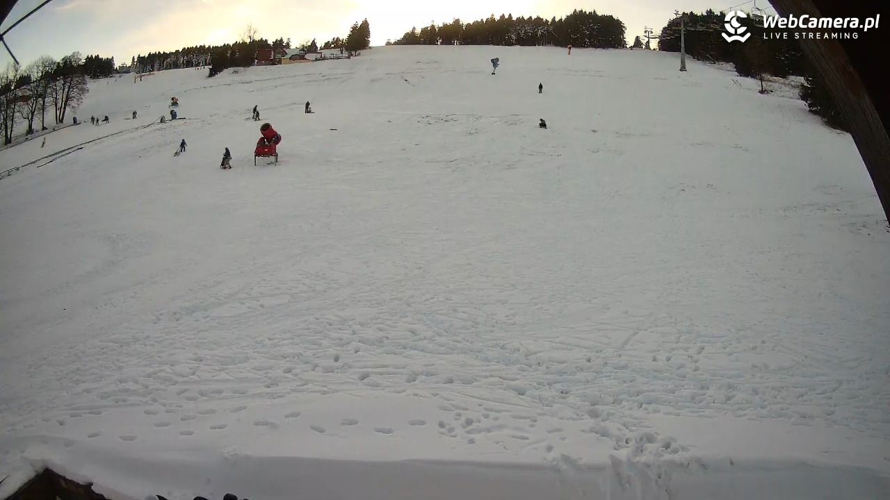 Zieleniec Sport Arena - Winterpol wyciąg W5 - 30 listopad 2025, 15:07