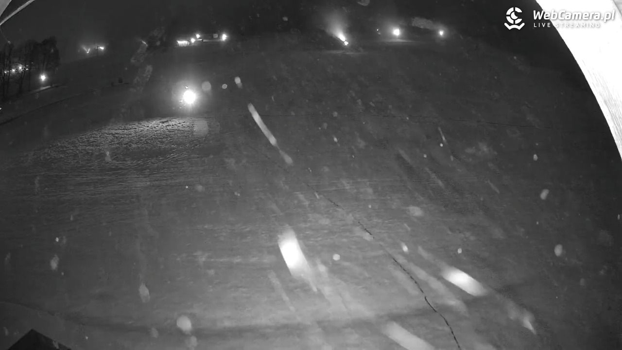 Zieleniec Sport Arena - Winterpol wyciąg W5 - 18 listopad 2025, 19:56