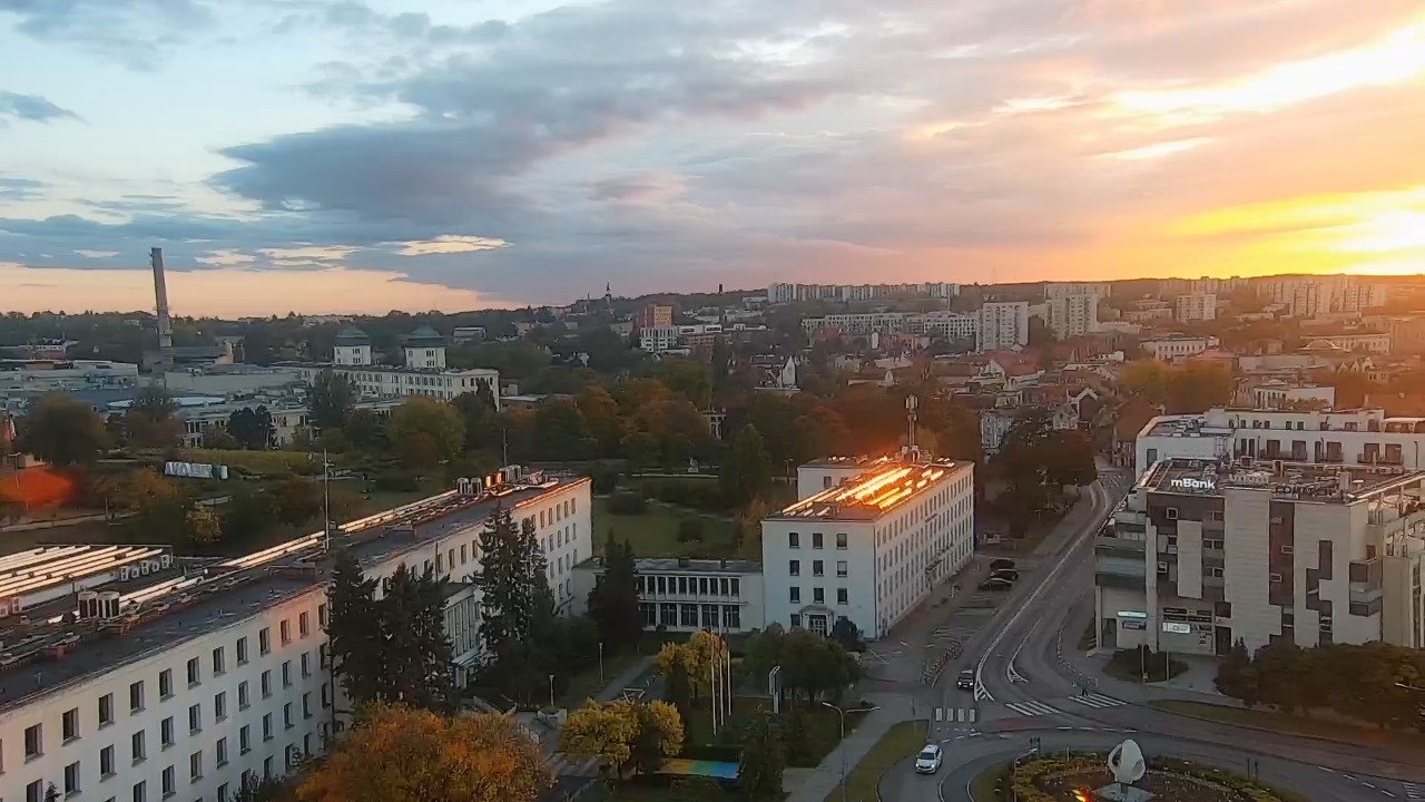 ZIELONA GÓRA - widok na panoramę miasta - 11 październik 2026, 16:03