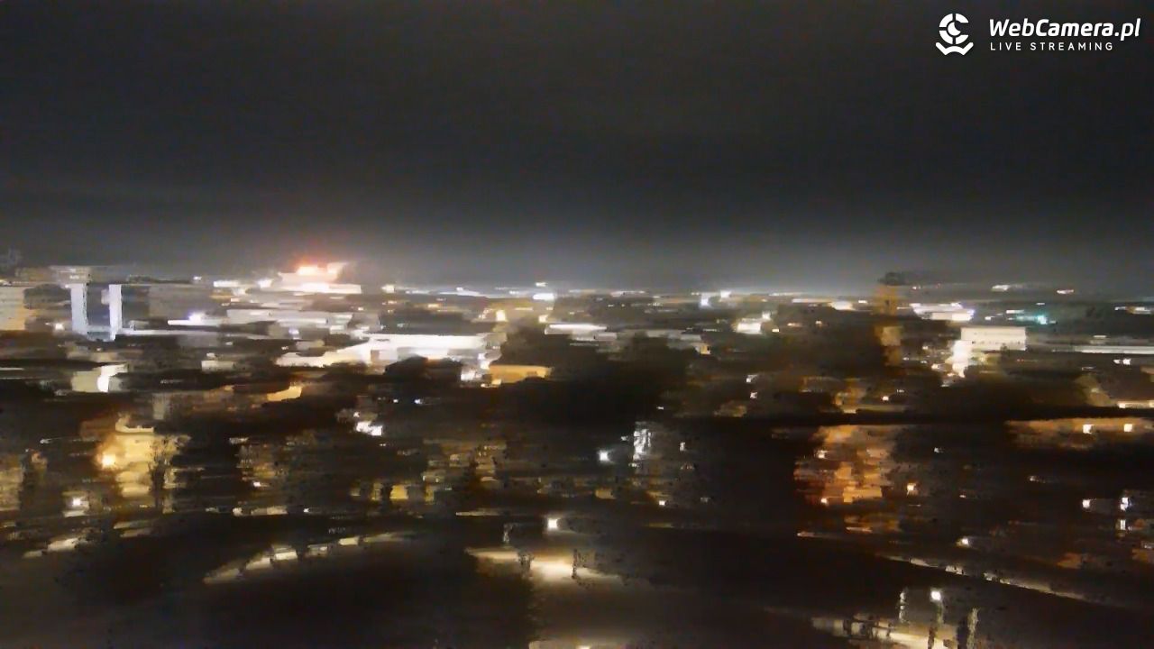 ZIELONA GÓRA - widok na panoramę miasta - 07 grudzień 2025, 21:05