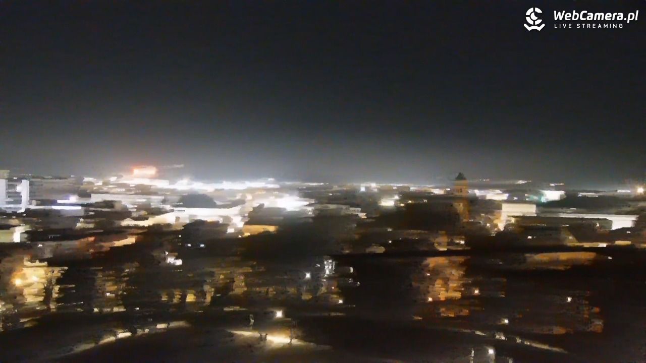 ZIELONA GÓRA - widok na panoramę miasta - 15 grudzień 2025, 18:25