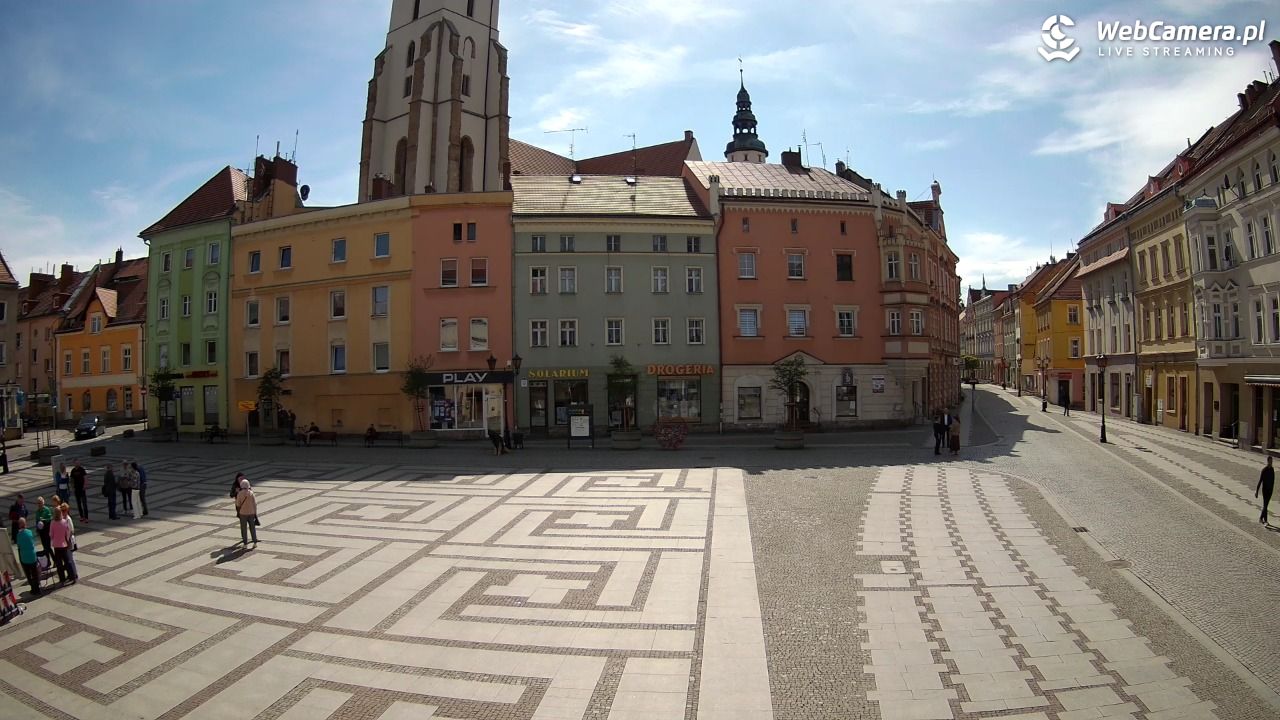 Złotoryja - widok na Rynek - 13 kwiecień 2025, 14:19