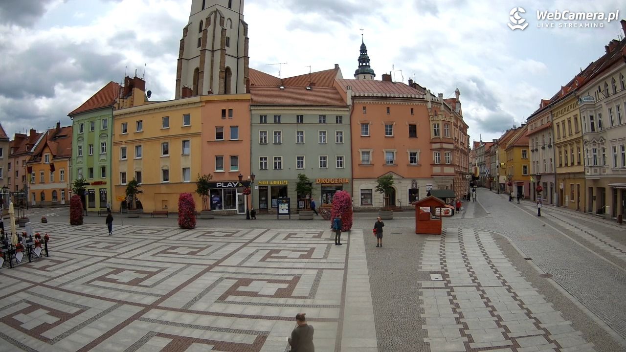 Złotoryja - widok na Rynek - 09 czerwiec 2025, 13:27