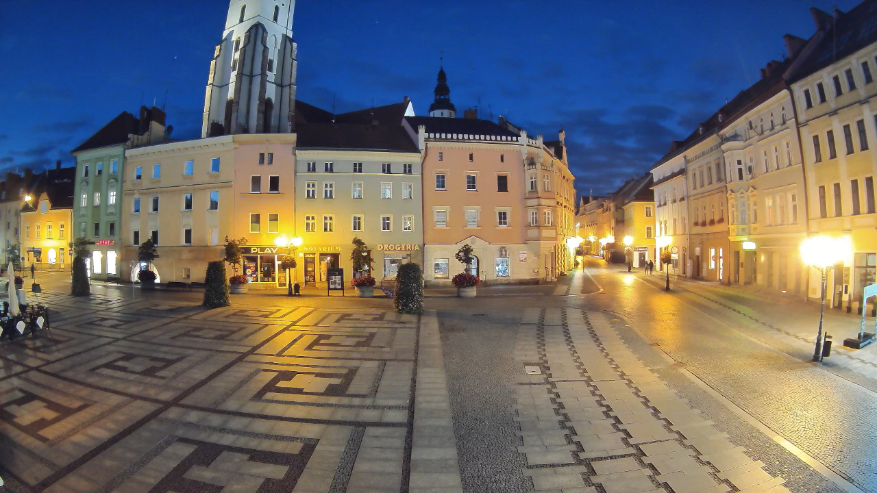 Złotoryja - widok na Rynek - 13 październik 2026, 04:28