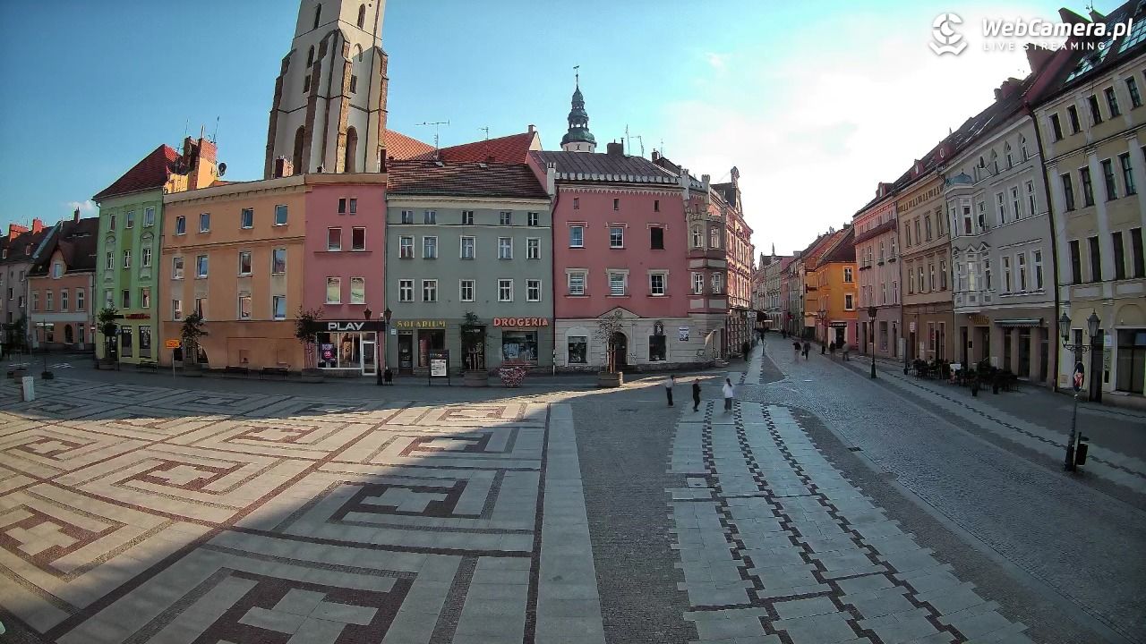 Złotoryja - widok na Rynek - 17 kwiecień 2026, 17:43