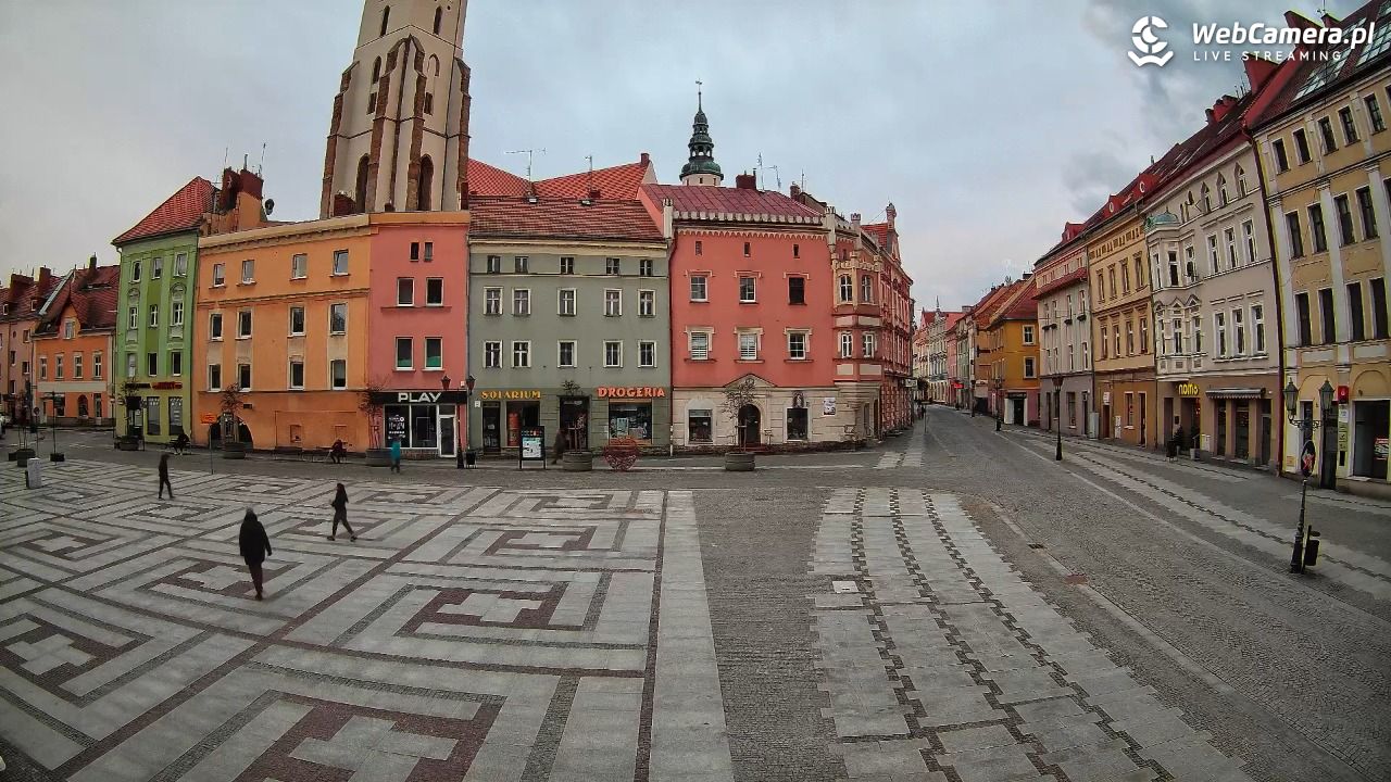 Złotoryja - widok na Rynek - 01 marzec 2026, 17:03