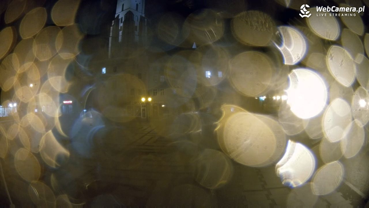 Złotoryja - widok na Rynek - 22 listopad 2025, 20:32