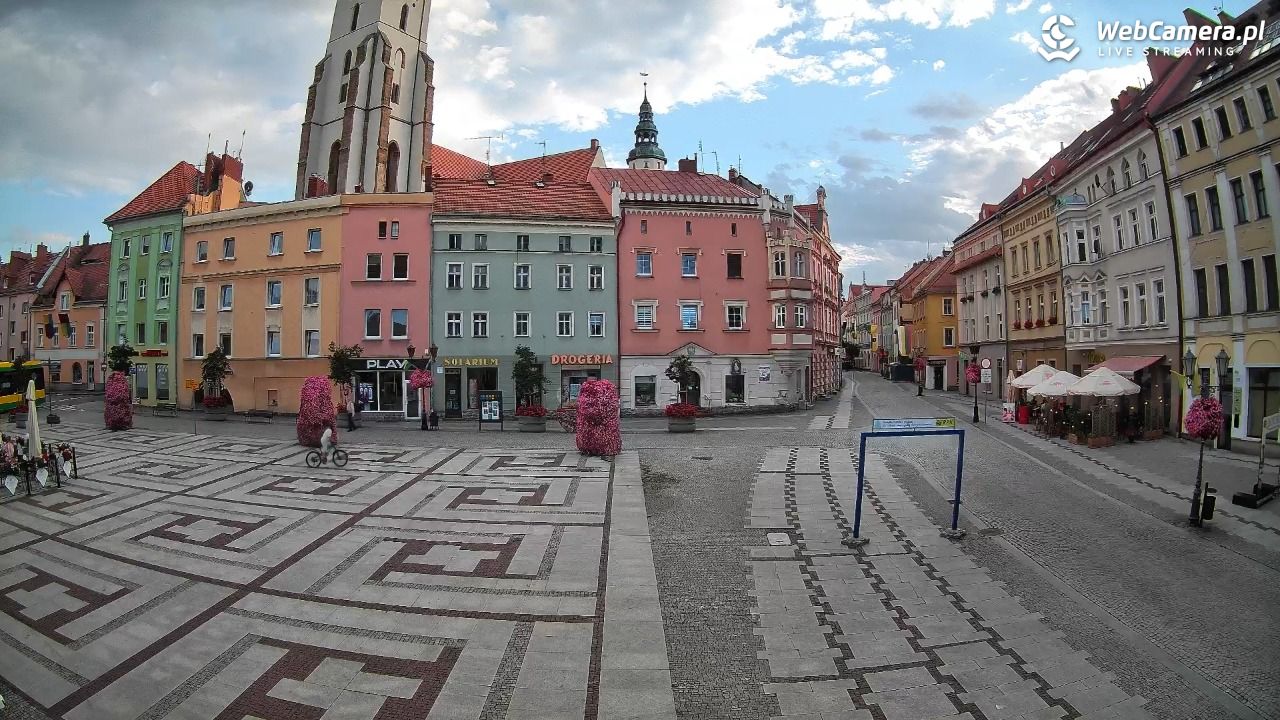 Złotoryja - widok na Rynek - 10 sierpień 2026, 19:19
