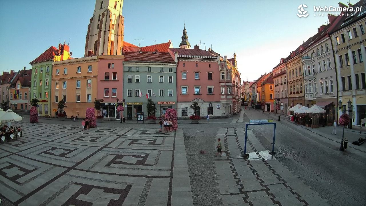 Złotoryja - widok na Rynek - 15 sierpień 2026, 19:19