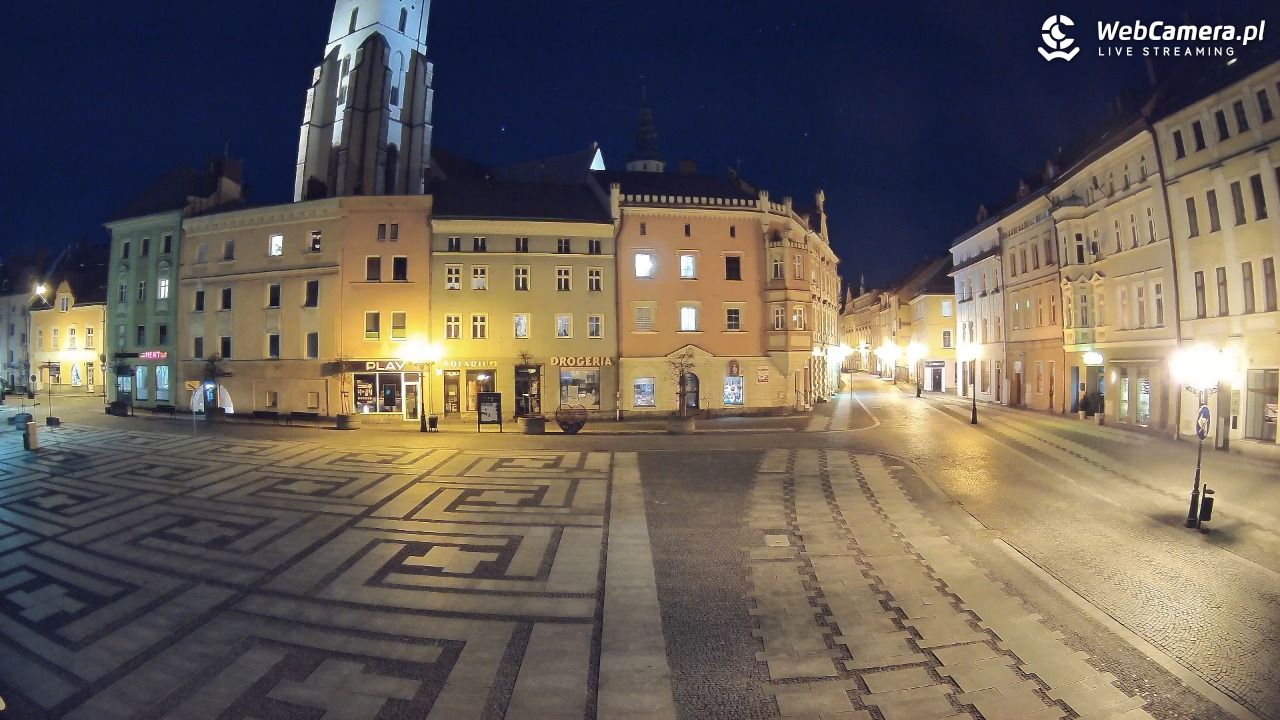 Złotoryja - widok na Rynek - 01 marzec 2026, 21:43