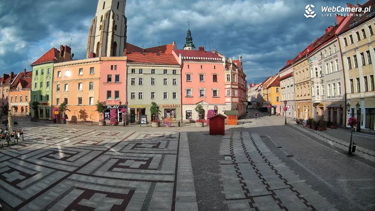 Złotoryja - widok na Rynek - 09 czerwiec 2026, 07:03