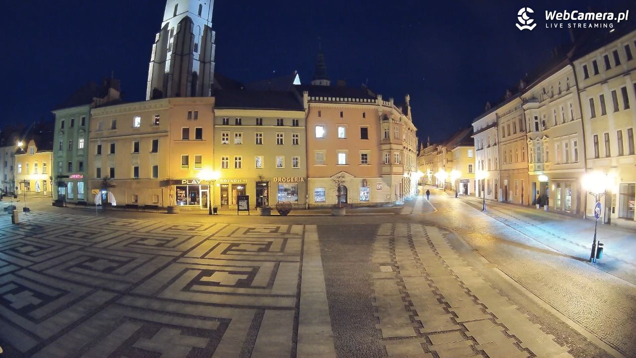 Złotoryja - widok na Rynek - 01 marzec 2026, 22:01