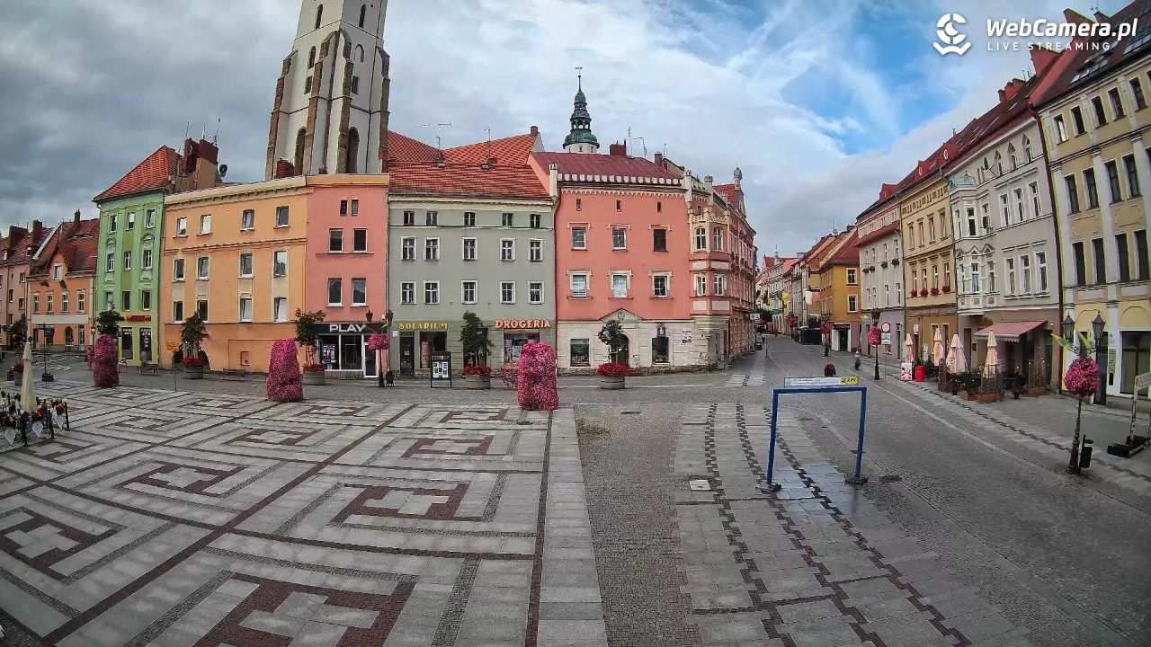 Złotoryja - widok na Rynek - 11 sierpień 2026, 08:20