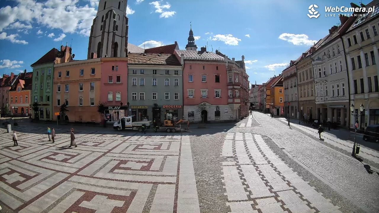 Złotoryja - widok na Rynek - 22 kwiecień 2026, 15:49