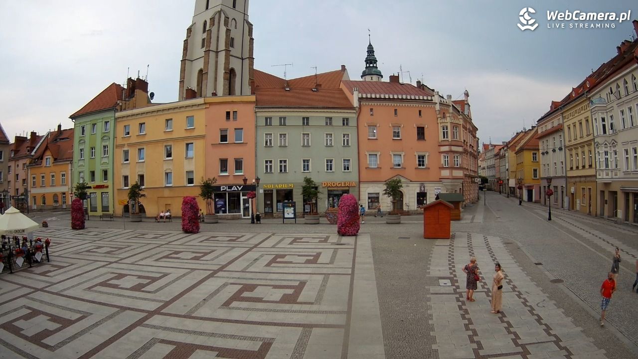 Złotoryja - widok na Rynek - 15 czerwiec 2025, 20:27