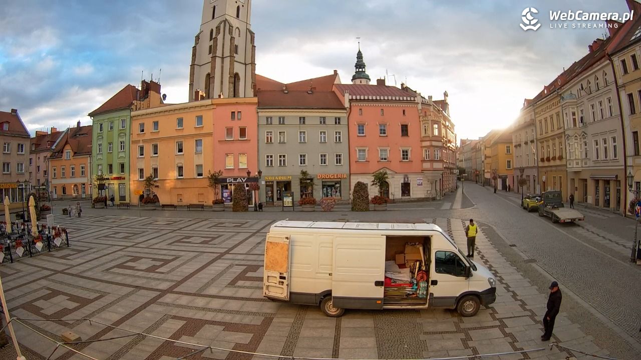 Złotoryja - widok na Rynek - 18 październik 2025, 16:55