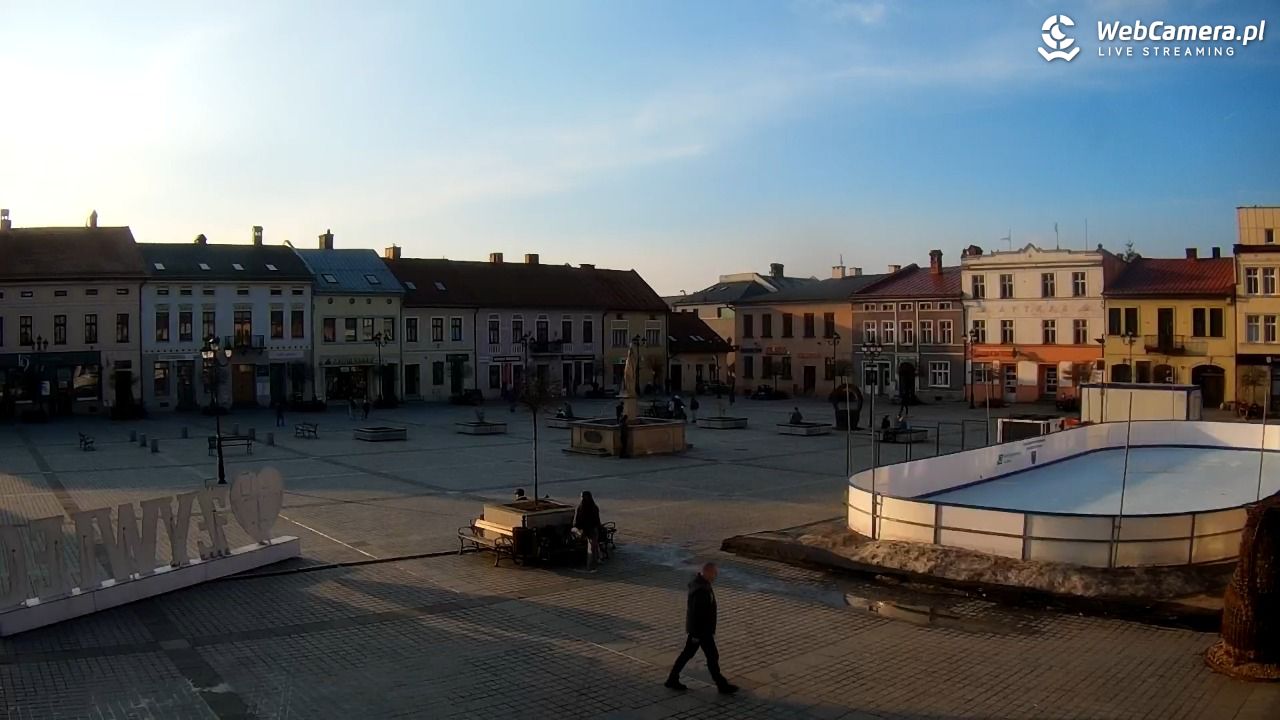 Żywiec - widok na Rynek - 04 marzec 2026, 16:03