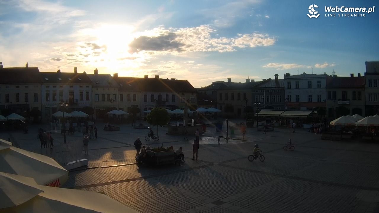 Żywiec - widok na Rynek - 06 czerwiec 2026, 19:19